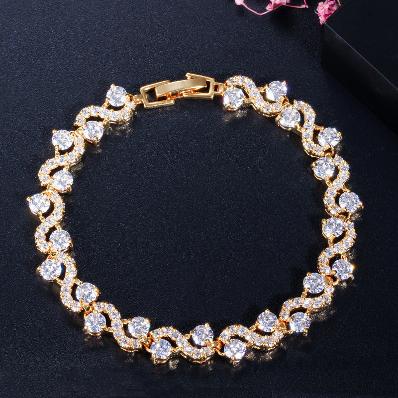 Elegant twist zircon bracelet