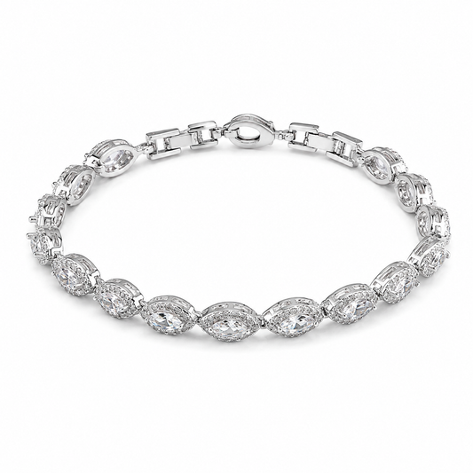 Eyedrop zircon bracelet